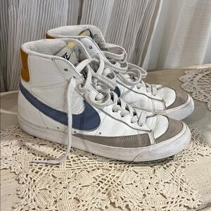 Nike White Blue High-Top Athletic Sneakers with Gray and Mustard Accents